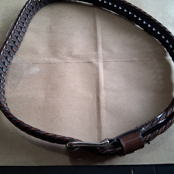 Nike 32" Genuine Leather Belt - Picture 4 of 7